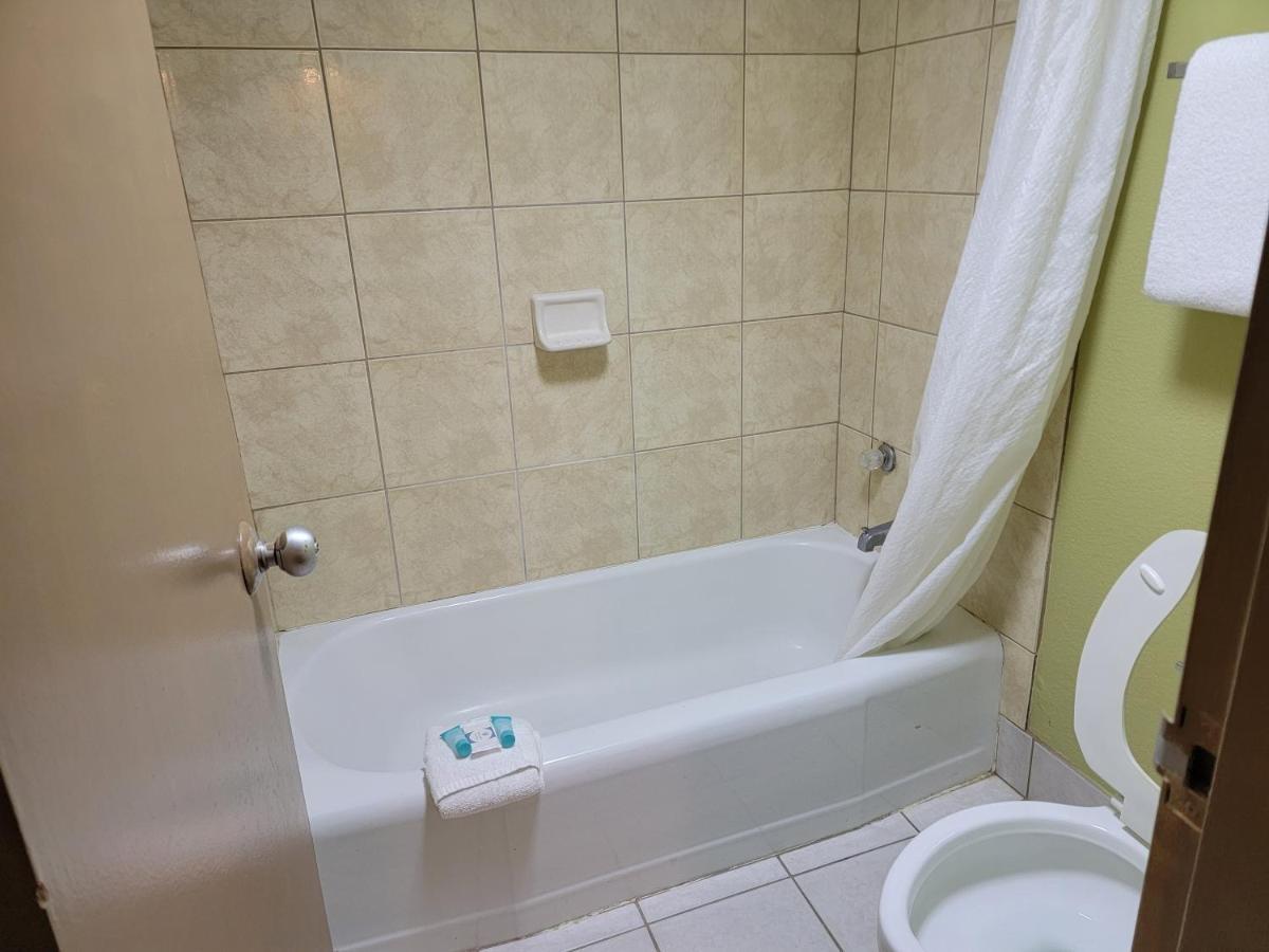 Studio 9 Inn & Suites Дикейтър Екстериор снимка